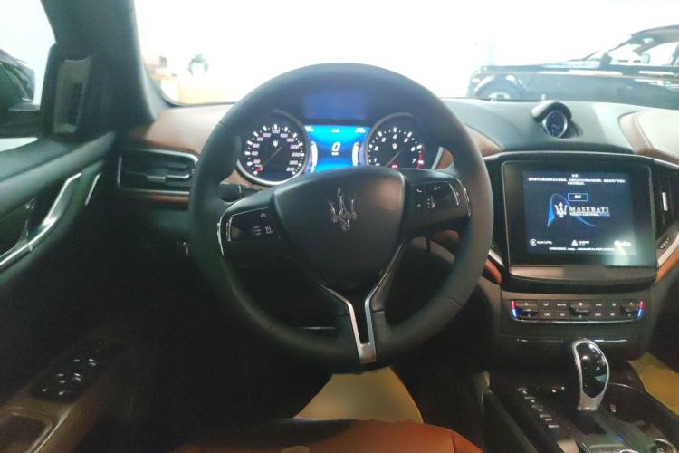 Used Maserati Ghibli 2018 3.0T Standard Edition Steering Wheel