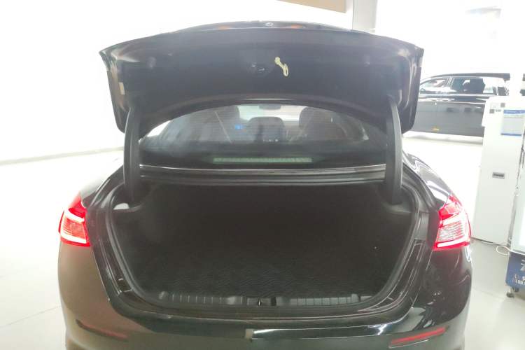 Used Maserati Ghibli 2018 3.0T Standard Edition Trunk