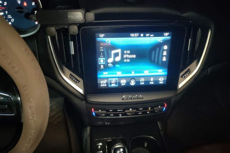 Used Maserati Ghibli 2018 Revised Version 3.0T Standard Edition Audio And AC Panel