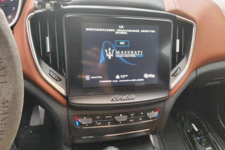 Used Maserati Ghibli 2018 Revised Version 3.0T Standard Edition Audio And AC Panel