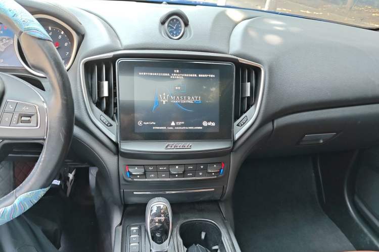 Used Maserati Ghibli 2018 3.0T Standard Edition Audio And AC Panel