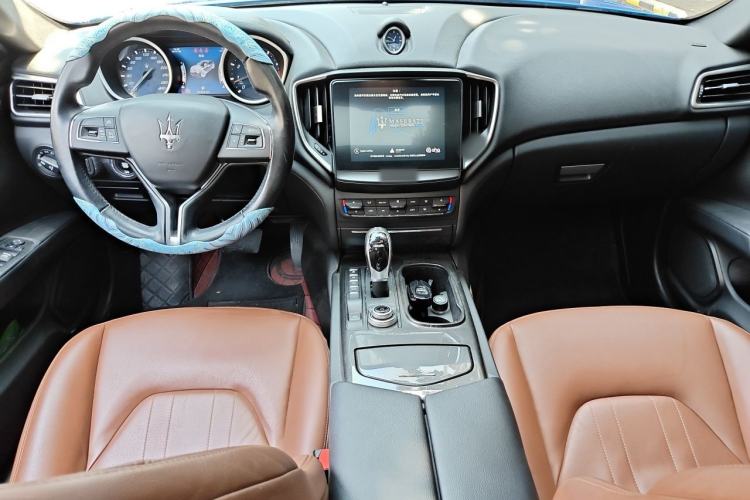 Used Maserati Ghibli 2018 3.0T Standard Edition Center Console