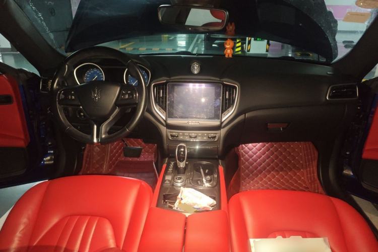 Used Maserati Ghibli 2018 3.0T Standard Edition Center Console