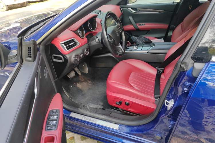 Used Maserati Ghibli 2018 3.0T Luxury Edition Driver Seat