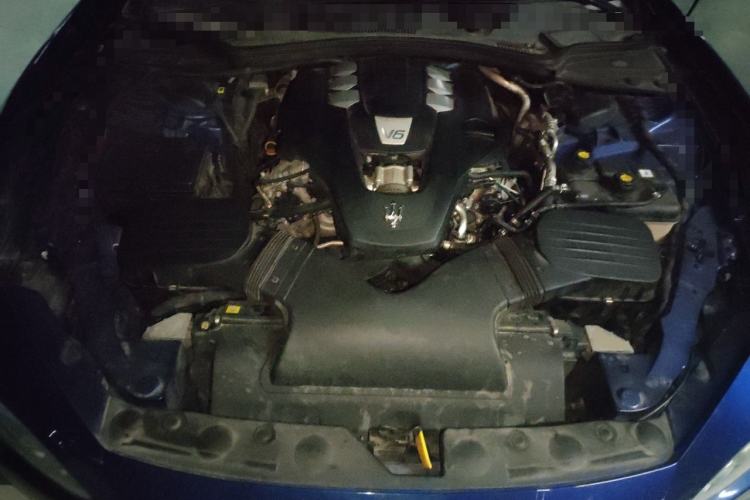 Used Maserati Ghibli 2018 Revised Version 3.0T Standard Edition Engine Bay