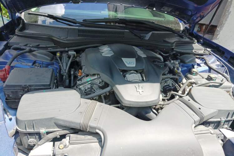 Used Maserati Ghibli 2018 3.0T Standard Edition Engine Bay