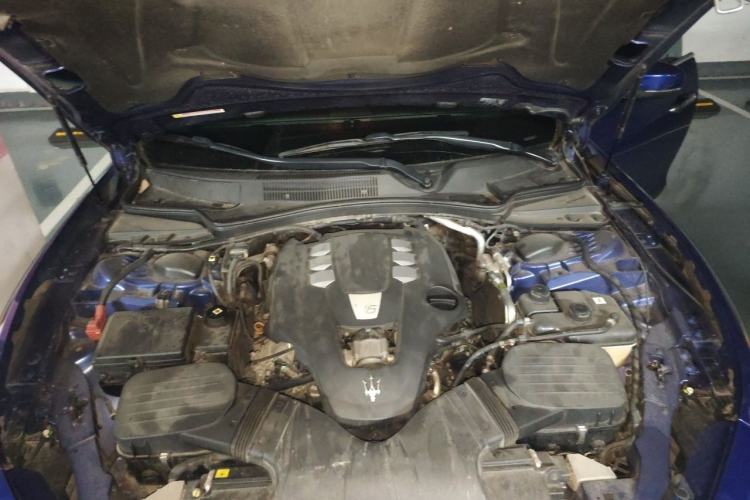 Used Maserati Ghibli 2018 3.0T Standard Edition Engine Bay