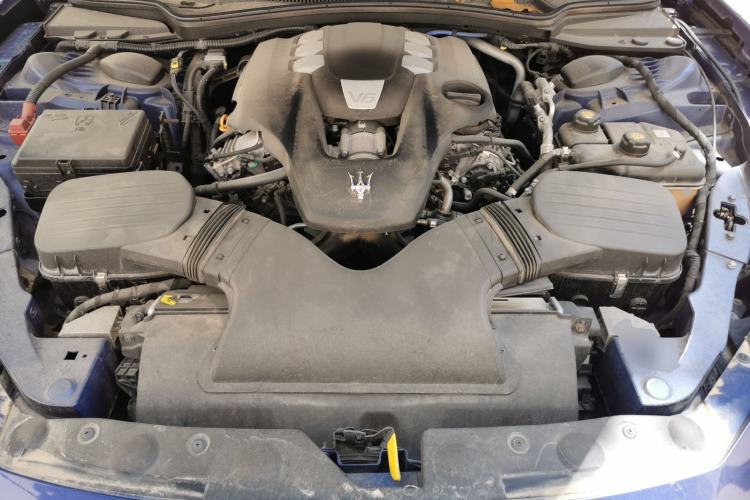 Used Maserati Ghibli 2018 Revised Version 3.0T Standard Edition Engine Bay
