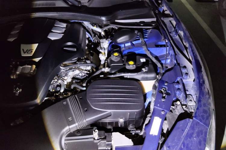 Used Maserati Ghibli 2018 Revised Version 3.0T Standard Edition Engine Bay Left