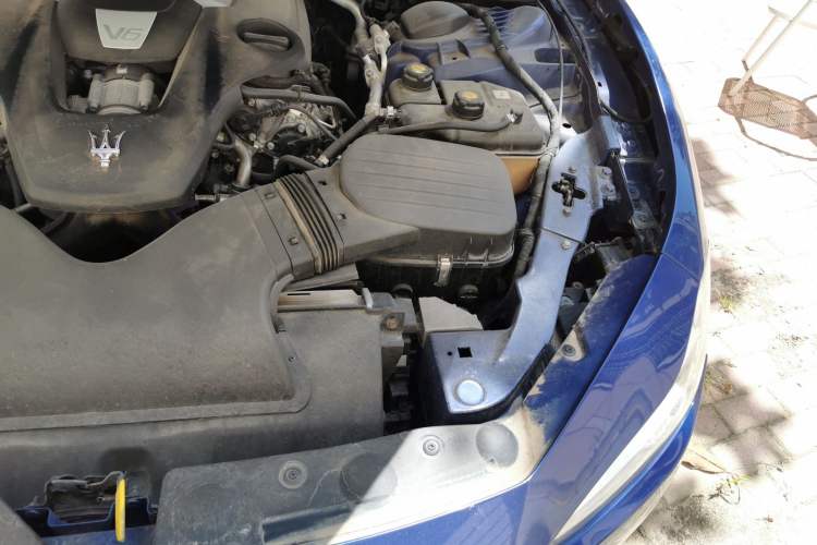 Used Maserati Ghibli 2018 Revised Version 3.0T Standard Edition Engine Bay Left