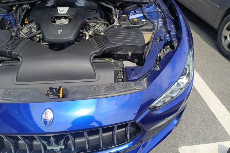 Used Maserati Ghibli 2018 Revised Version 3.0T Standard Edition Engine Bay Left