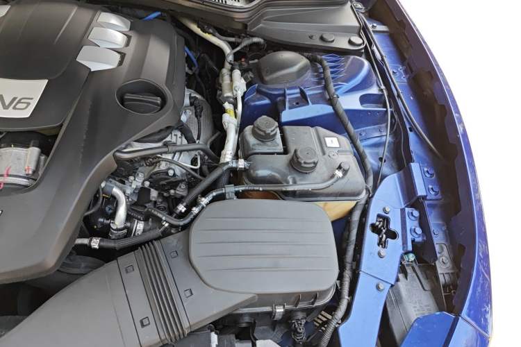 Used Maserati Ghibli 2018 Revised Version 3.0T Standard Edition Engine Bay Left