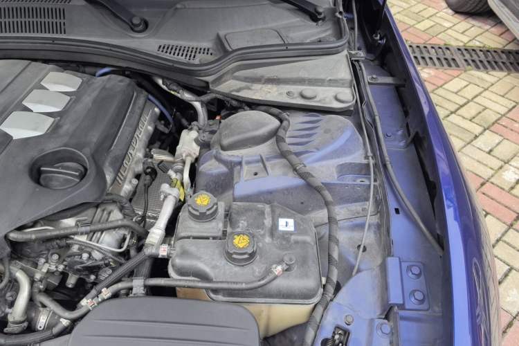 Used Maserati Ghibli 2018 Revised Version 3.0T Standard Edition Engine Bay Left