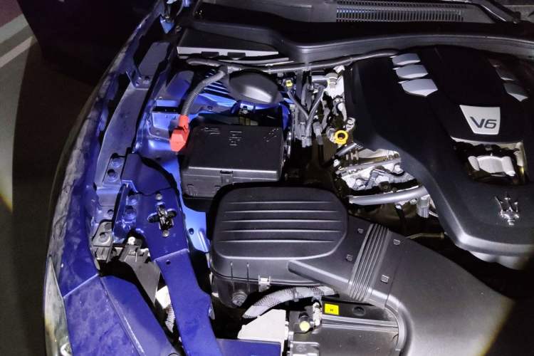 Used Maserati Ghibli 2018 Revised Version 3.0T Standard Edition Engine Bay Right