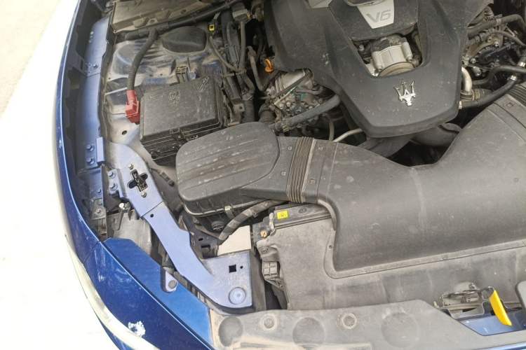 Used Maserati Ghibli 2018 Revised Version 3.0T Standard Edition Engine Bay Right