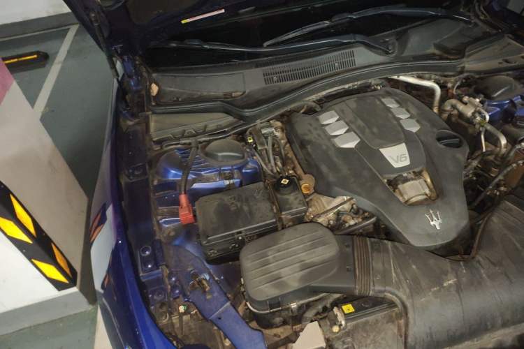 Used Maserati Ghibli 2018 3.0T Standard Edition Engine Bay Right