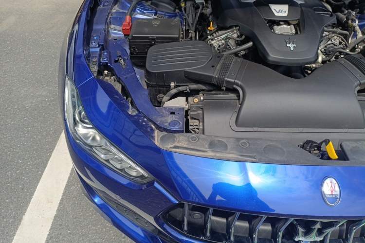 Used Maserati Ghibli 2018 Revised Version 3.0T Standard Edition Engine Bay Right