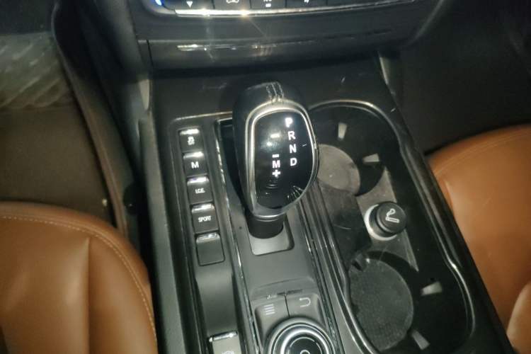 Used Maserati Ghibli 2018 Revised Version 3.0T Standard Edition Gear Lever