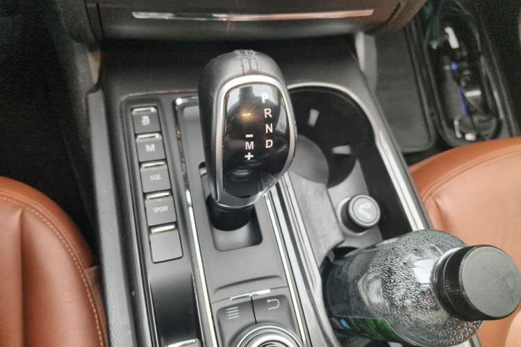 Used Maserati Ghibli 2018 Revised Version 3.0T Standard Edition Gear Lever
