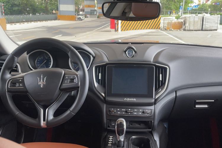 Used Maserati Ghibli 2018 3.0T Standard Edition Interior 3