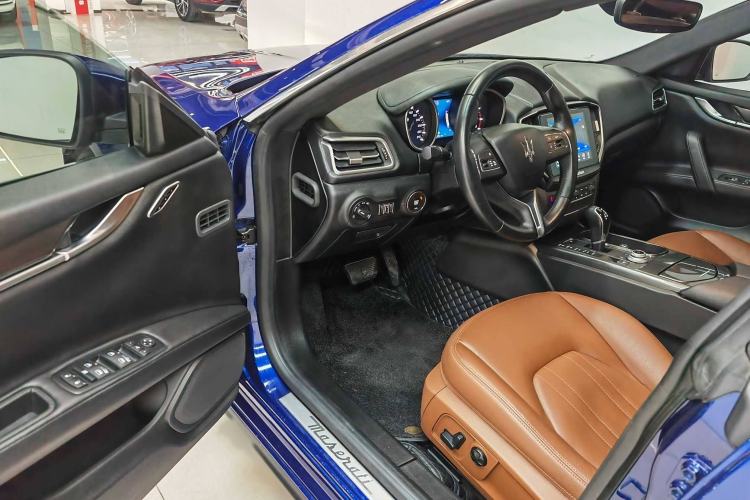 Used Maserati Ghibli 2018 3.0T Standard Edition Interior 3