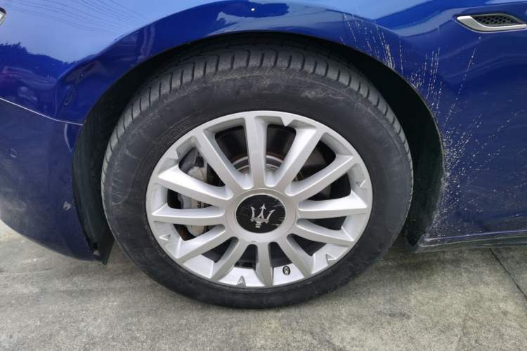 Used Maserati Ghibli 2018 Revised Version 3.0T Standard Edition Left Front Wheel Hub