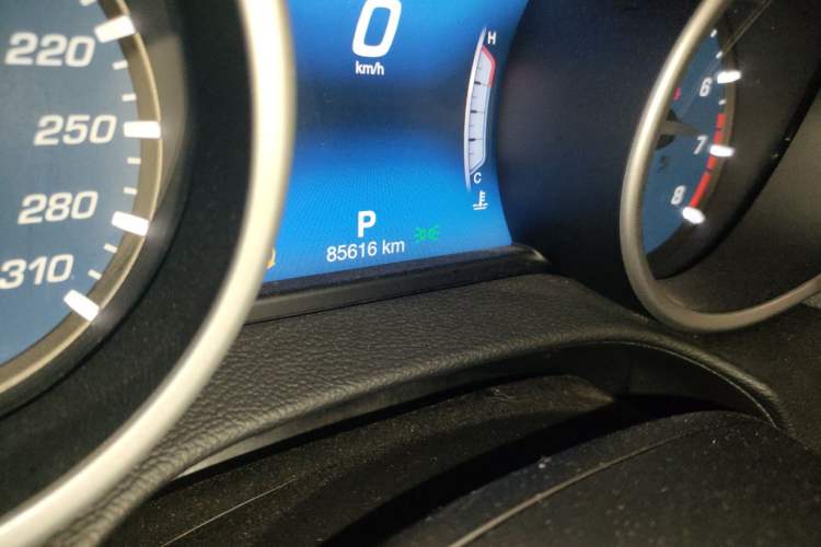 Used Maserati Ghibli 2018 Revised Version 3.0T Standard Edition Odometer Close Up