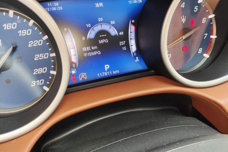 Used Maserati Ghibli 2018 3.0T Sport Edition Odometer Close Up