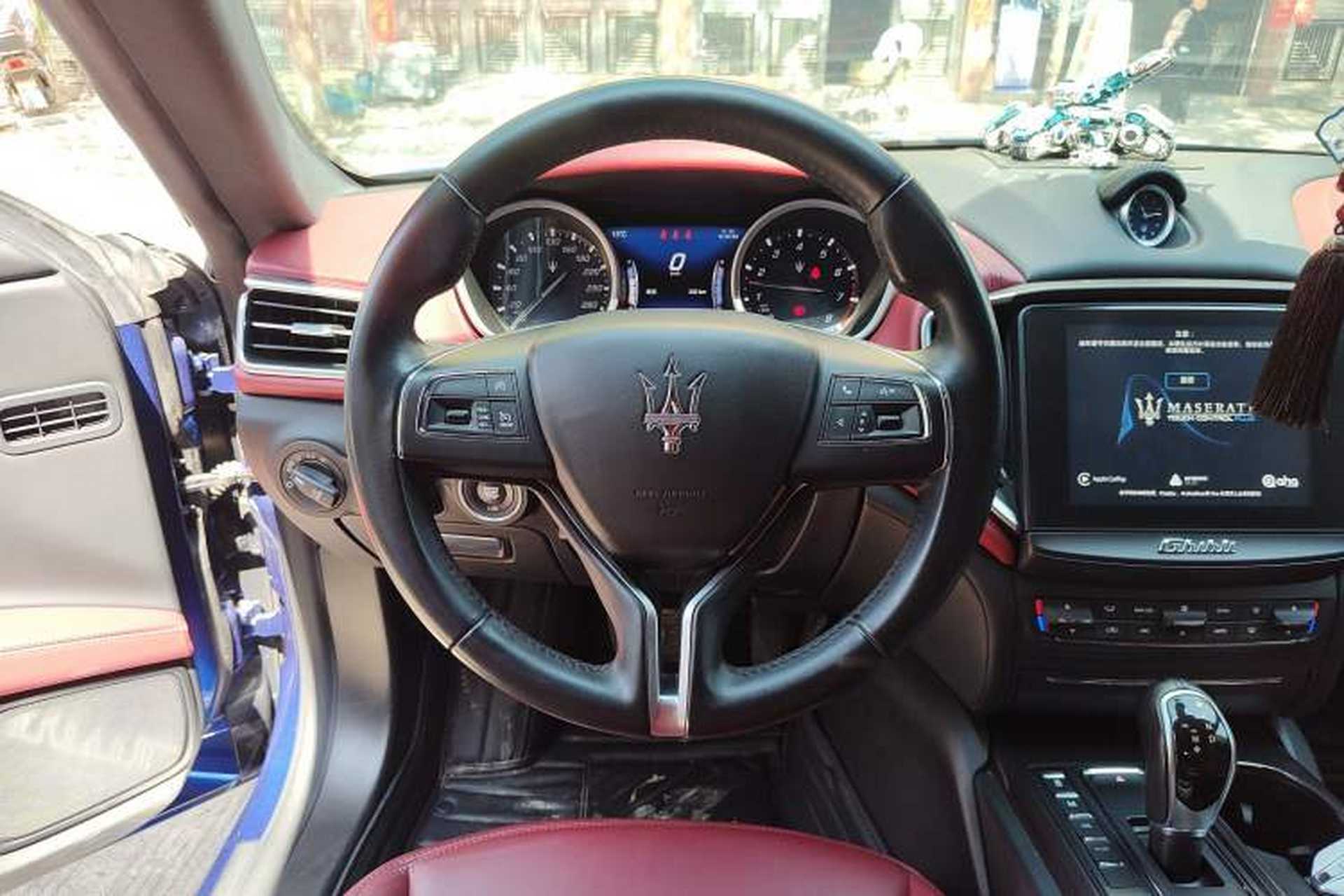 Used Maserati Ghibli 2018 Revised Version 3.0T Standard Edition Steering Wheel