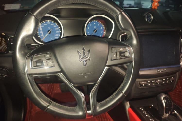 Used Maserati Ghibli 2018 3.0T Standard Edition Steering Wheel
