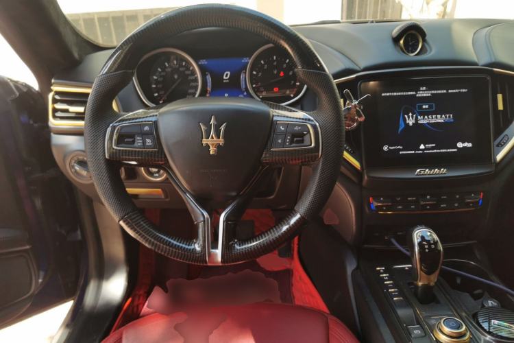 Used Maserati Ghibli 2018 Revised Version 3.0T Standard Edition Steering Wheel