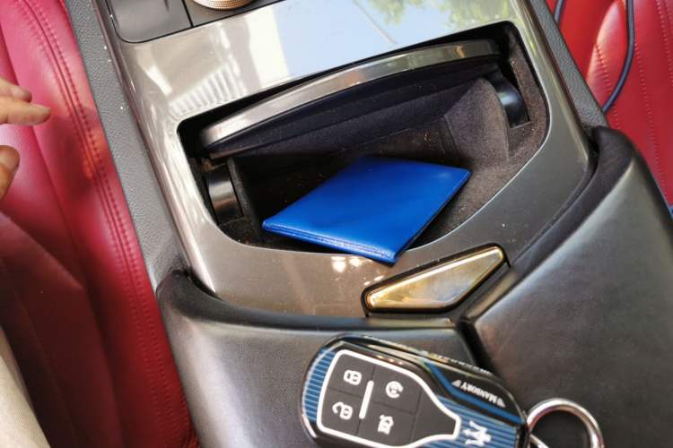 Used Maserati Ghibli 2018 Revised Version 3.0T Standard Edition Vehicle Key