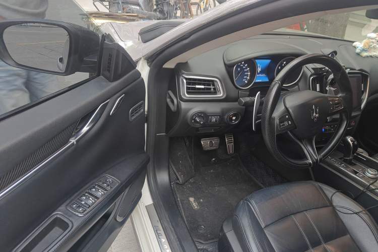 Used Maserati Ghibli 2018 3.0T Sport Edition Driver Seat