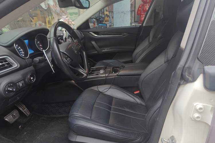 Used Maserati Ghibli 2018 3.0T Sport Edition Left Front Seat