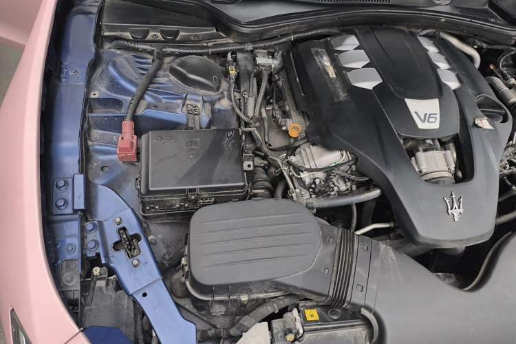 Used Maserati Ghibli 2018 Revised Version 3.0T Standard Edition Engine Bay Right