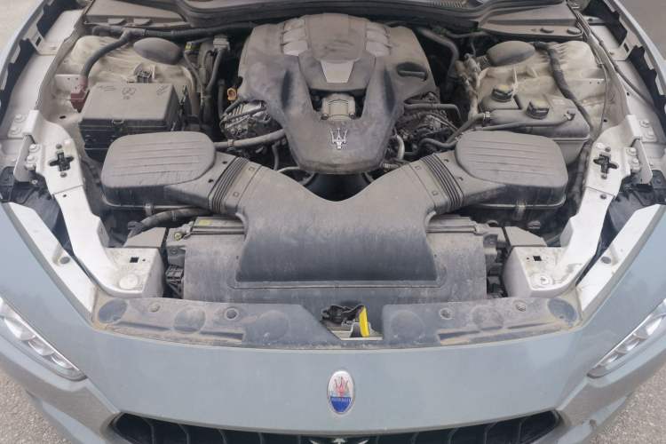 Used Maserati Ghibli 2018 Revised Version 3.0T Standard Edition Engine Bay