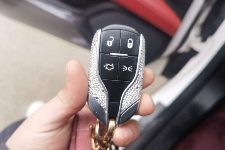 Used Maserati Ghibli 2018 Revised Version 3.0T Standard Edition Vehicle Key