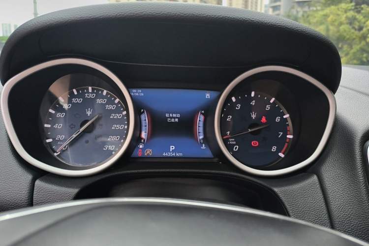 Used Maserati Ghibli 2018 Revised Version 3.0T Standard Edition Instrument Cluster