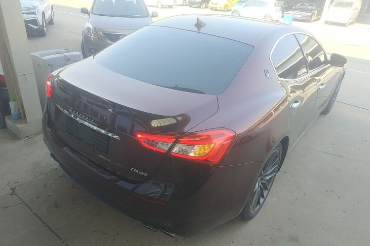 Used Maserati Ghibli 2018 3.0T Standard Edition Rear Right 45 Deg