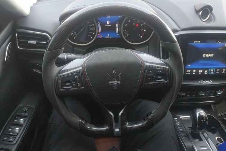 Used Maserati Ghibli 2018 3.0T Standard Edition Steering Wheel