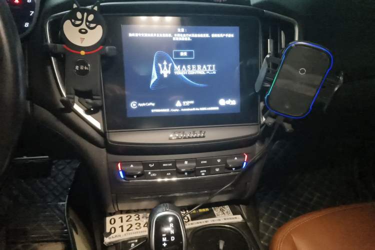 Used Maserati Ghibli 2018 Revised Version 3.0T Standard Edition Audio And AC Panel