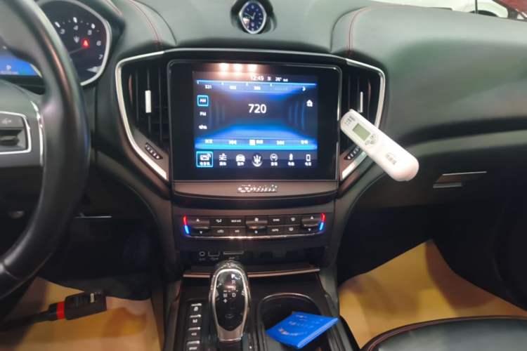 Used Maserati Ghibli 2018 Revised Version 3.0T Standard Edition Audio And AC Panel