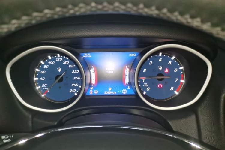 Used Maserati Ghibli 2018 3.0T Standard Edition Instrument Cluster