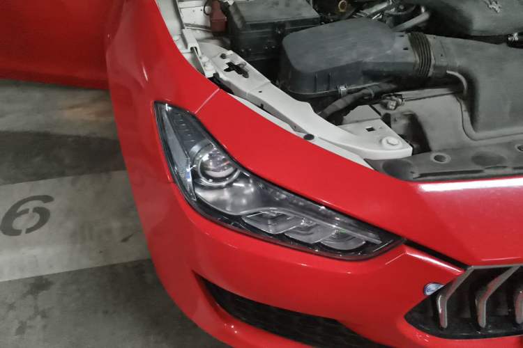 Used Maserati Ghibli 2018 Revised Version 3.0T Standard Edition Right Front Headlight