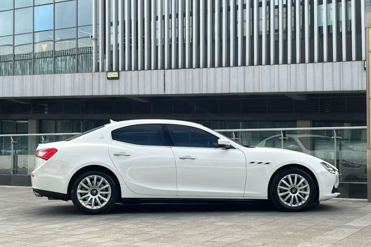 Used Maserati Ghibli 2018 3.0T Standard Edition Exterior 6
