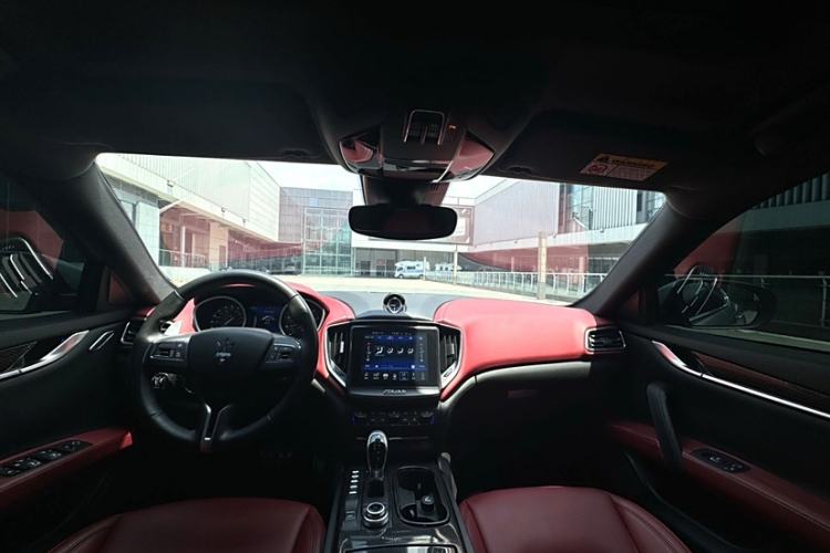 Used Maserati Ghibli 2018 3.0T Standard Edition Interior 3