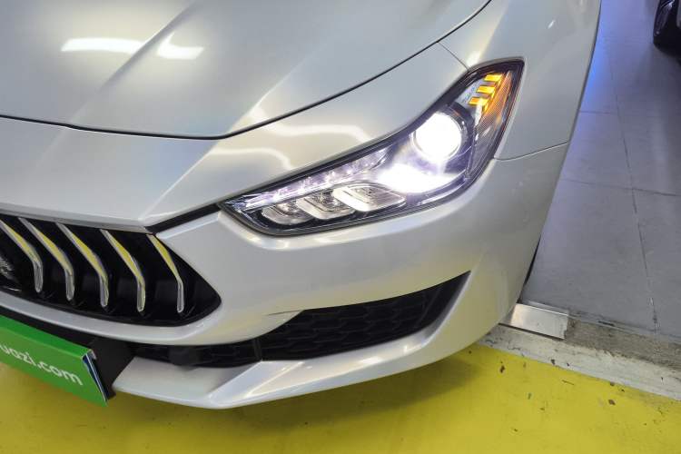 Used Maserati Ghibli 2018 Revised Version 3.0T Standard Edition Left Front Headlight