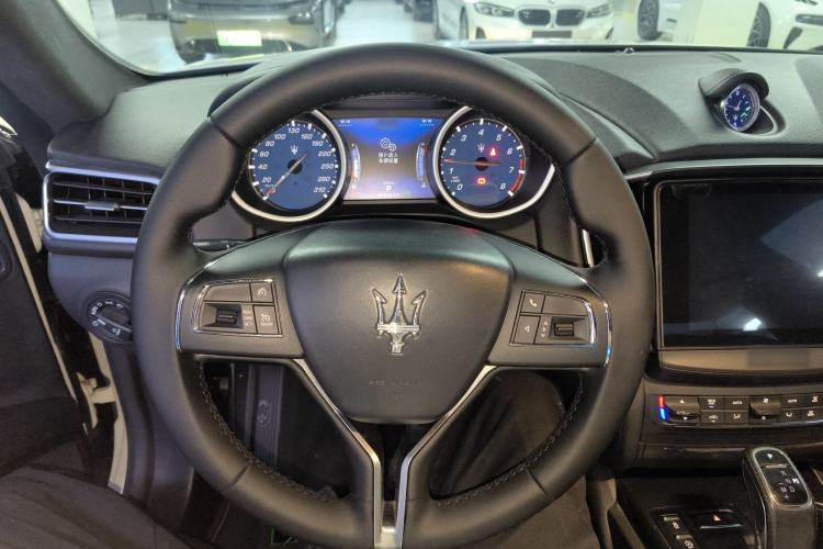 Used Maserati Ghibli 2018 Revised Version 3.0T Standard Edition Steering Wheel