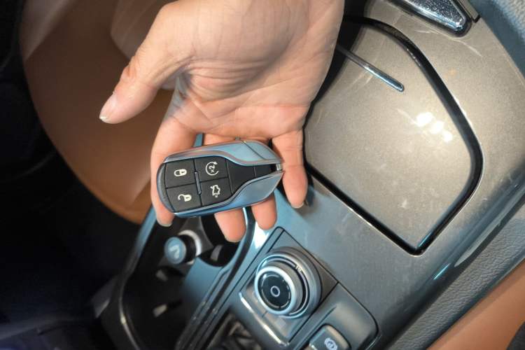 Used Maserati Ghibli 2018 Revised Version 3.0T Standard Edition Vehicle Key