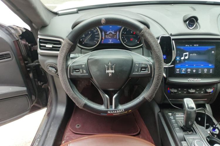 Used Maserati Ghibli 2018 Revised Version 3.0T Standard Edition Steering Wheel